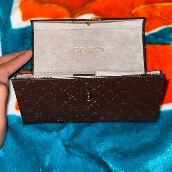 Gucci sunglasses case - Picture 3 of 6